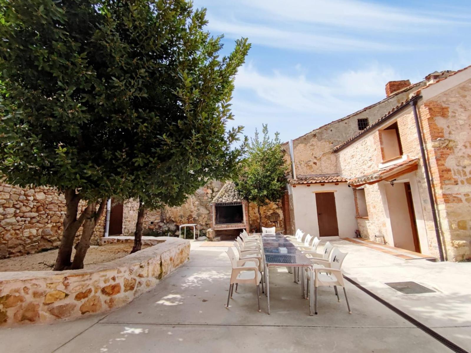 Alojamiento Turistico Los Laureles Segovia Exteriör bild